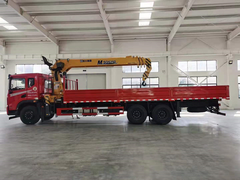 東風(fēng)華神T5后雙橋270馬力徐工10噸