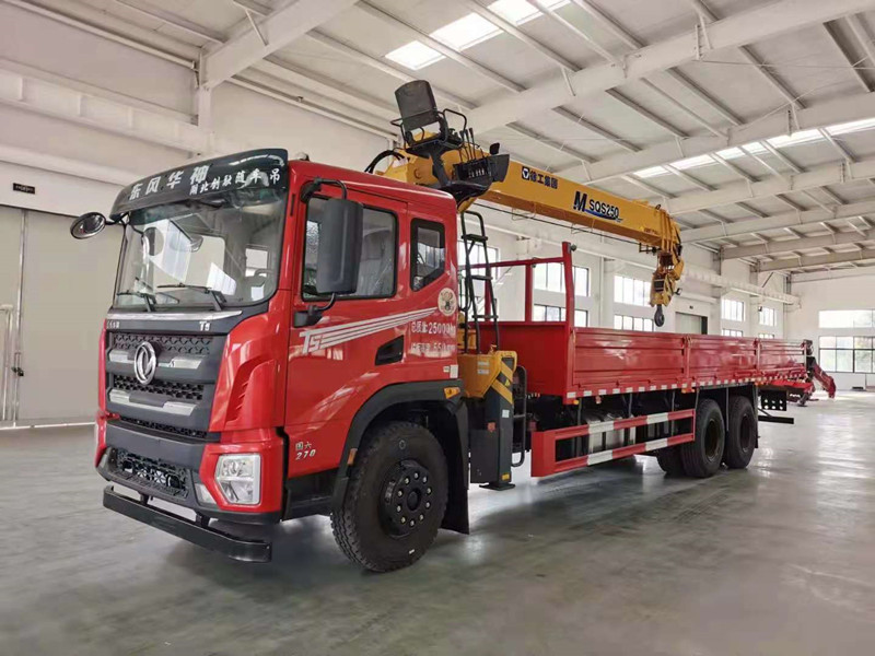 東風(fēng)華神T5后雙橋270馬力徐工10噸