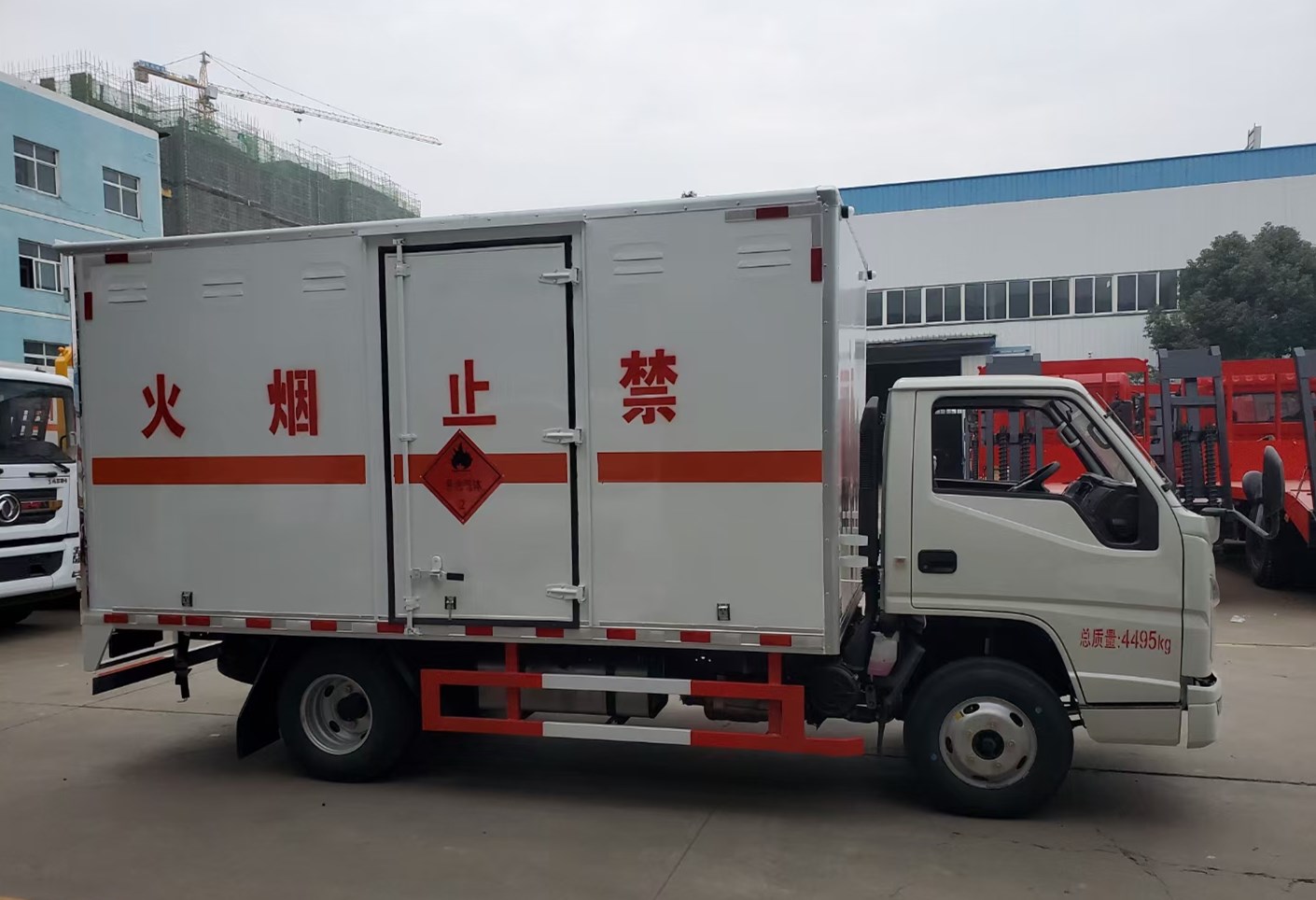 江鈴 氣瓶廂式運(yùn)輸車